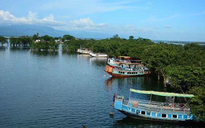 টাঙ্গুয়ার হাওরে হাউজবোটে গান-বাজনায় নিষেধাজ্ঞা