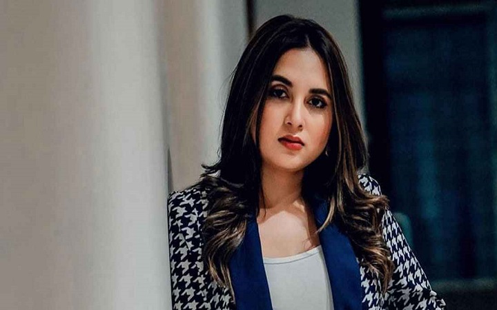 কেবিনে নেওয়া হয়েছে তানিয়া বৃষ্টিকে