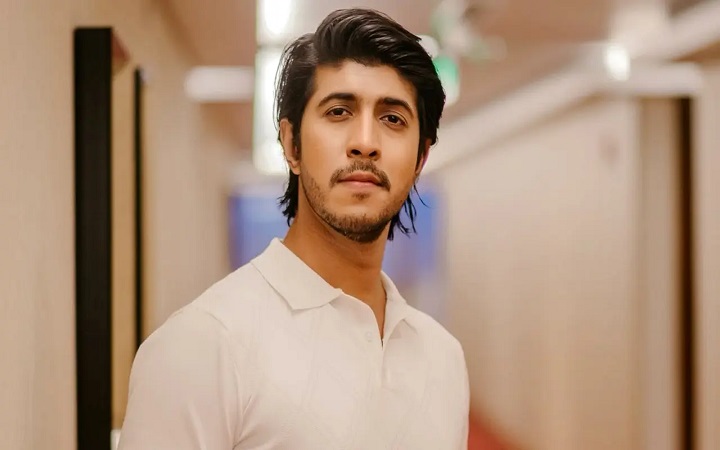 বন্যার্তদের পাশে অভিনেতা তৌসিফ