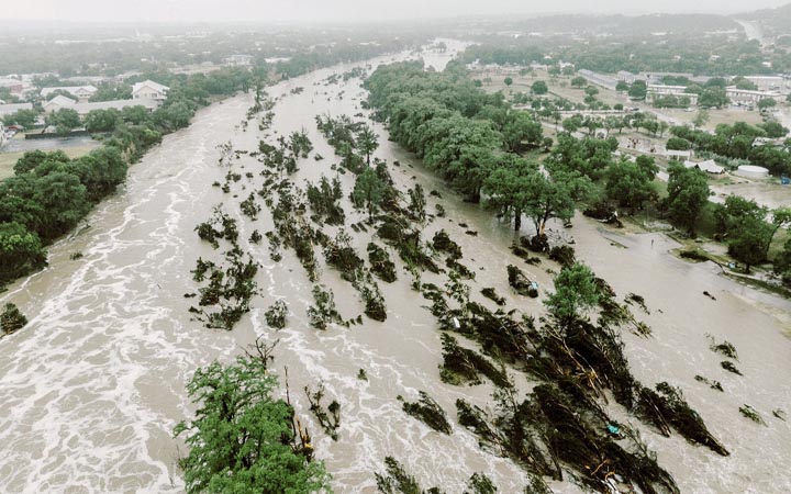 টেক্সাসে আকস্মিক বন্যায় মৃত ২৪, নিখোঁজ কমপক্ষে ২৫