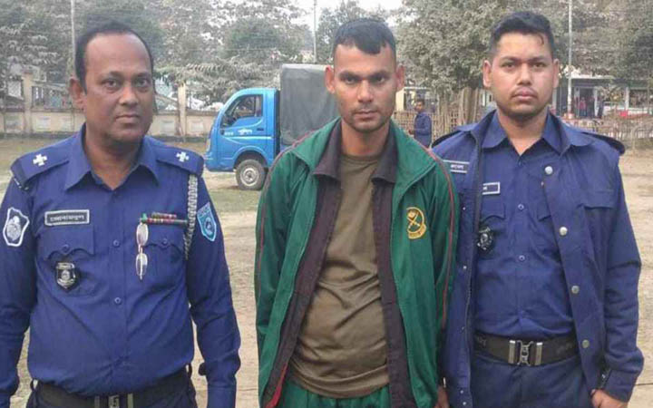 ঠাকুরগাঁওয়ে ভুয়া সেনাসদস্য আটক