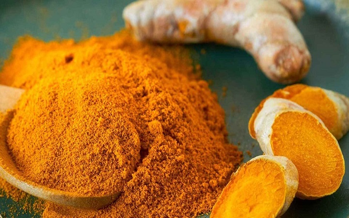 অতিরিক্ত হলুদ খেলে কি কিডনিতে পাথর হয়?