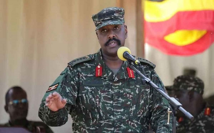 ইসরায়েলের পক্ষে যুদ্ধে নামার হুমকি উগান্ডা সেনাপ্রধানের