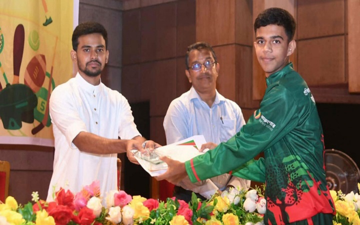 ‘৬ মাস পর পর ফেডারেশনের মাধ্যমে প্রশিক্ষণার্থীদের মূল্যায়ন’