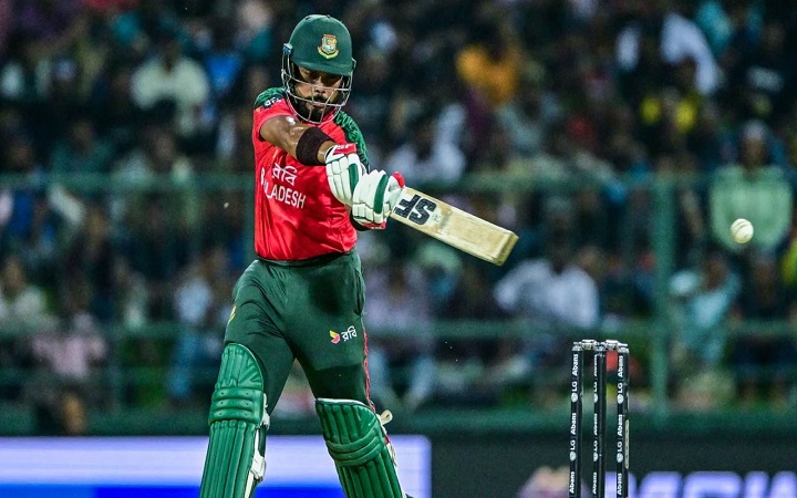 বাংলাদেশকে ৭ উইকেটে হারাল শ্রীলঙ্কা