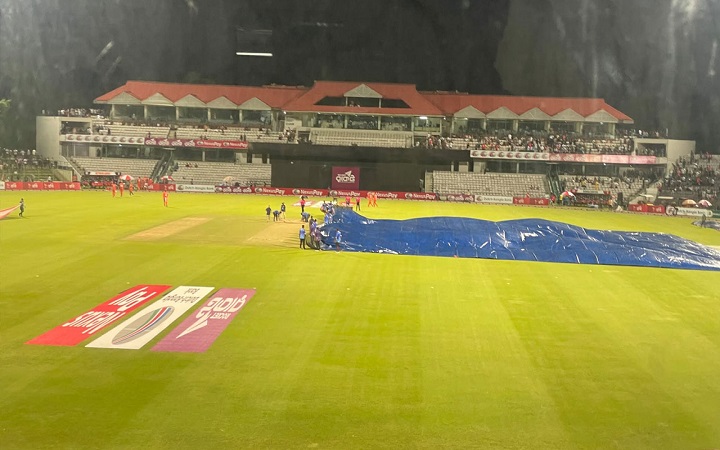 বৃষ্টিতে ভেসে গেল তৃতীয় টি-টোয়েন্টি