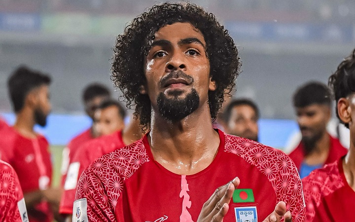 সিঙ্গাপুর ম্যাচে হামজাকে পাওয়া যাবে?