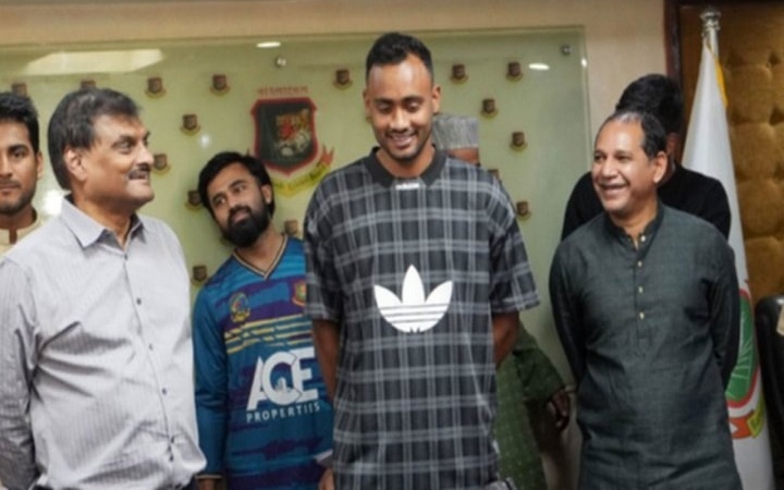 ২০২৫ বিপিএলের পারিশ্রমিক এখনো পাননি শরিফুল