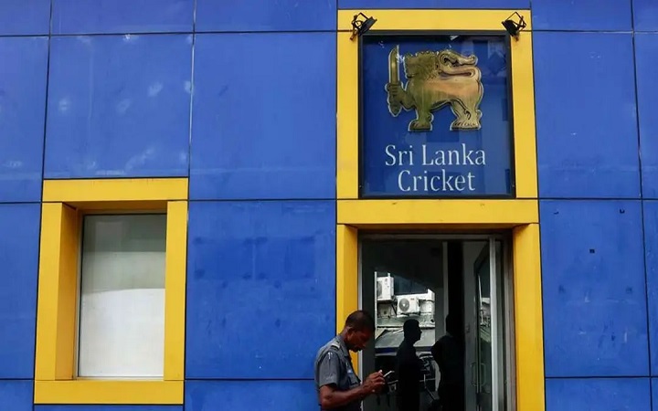 বিসিবির মতো ভেঙে দেওয়া হচ্ছে শ্রীলঙ্কান ক্রিকেট বোর্ডের নির্বাচিত কমিটি