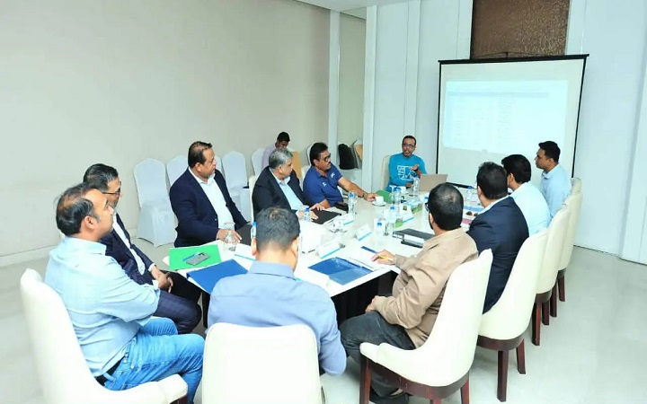 হামজাদের কোচ বাছাইয়ের সংক্ষিপ্ত তালিকা নেমে এসেছে ১০ জনে