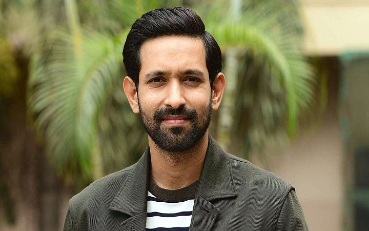 ছেলের ধর্ম পরিচয় দিতে গিয়ে দ্বিধায় ‘টুয়েলভ ফেল’ অভিনেতা