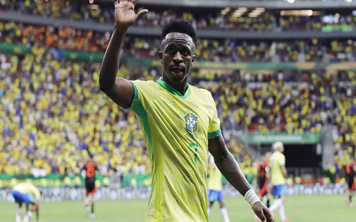 ভিনিসিয়ুসকে নিয়ে বর্ণবাদী আচরণ করে পাঁচজন কারাগারে