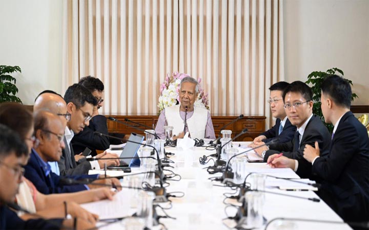 চীনের প্রেসিডেন্টকে আম পাঠাবেন প্রধান উপদেষ্টা