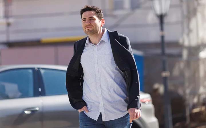 ইতিহাস সৃষ্টি করে জার্মানির মেয়র হলেন সিরিয়ান শরণার্থী