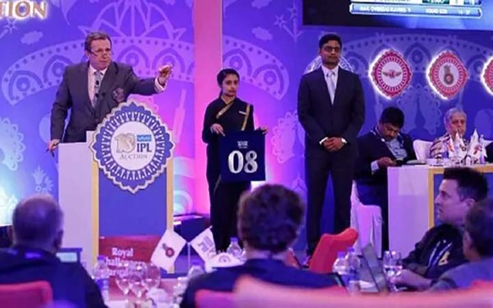 আইপিএল : কোন ক্রিকেটার বিক্রি হলেন কত দামে